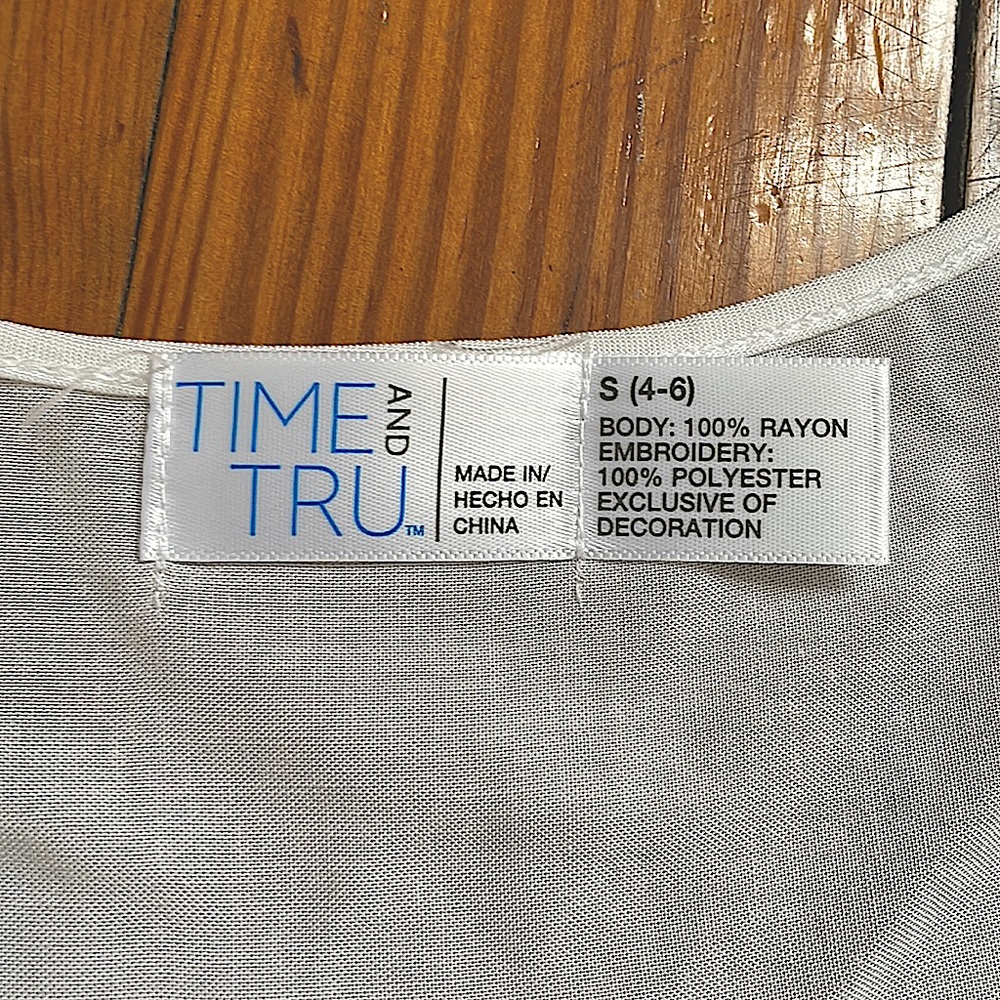 Embroidered Time & Tru Flowy Top - Picture 3 of 6